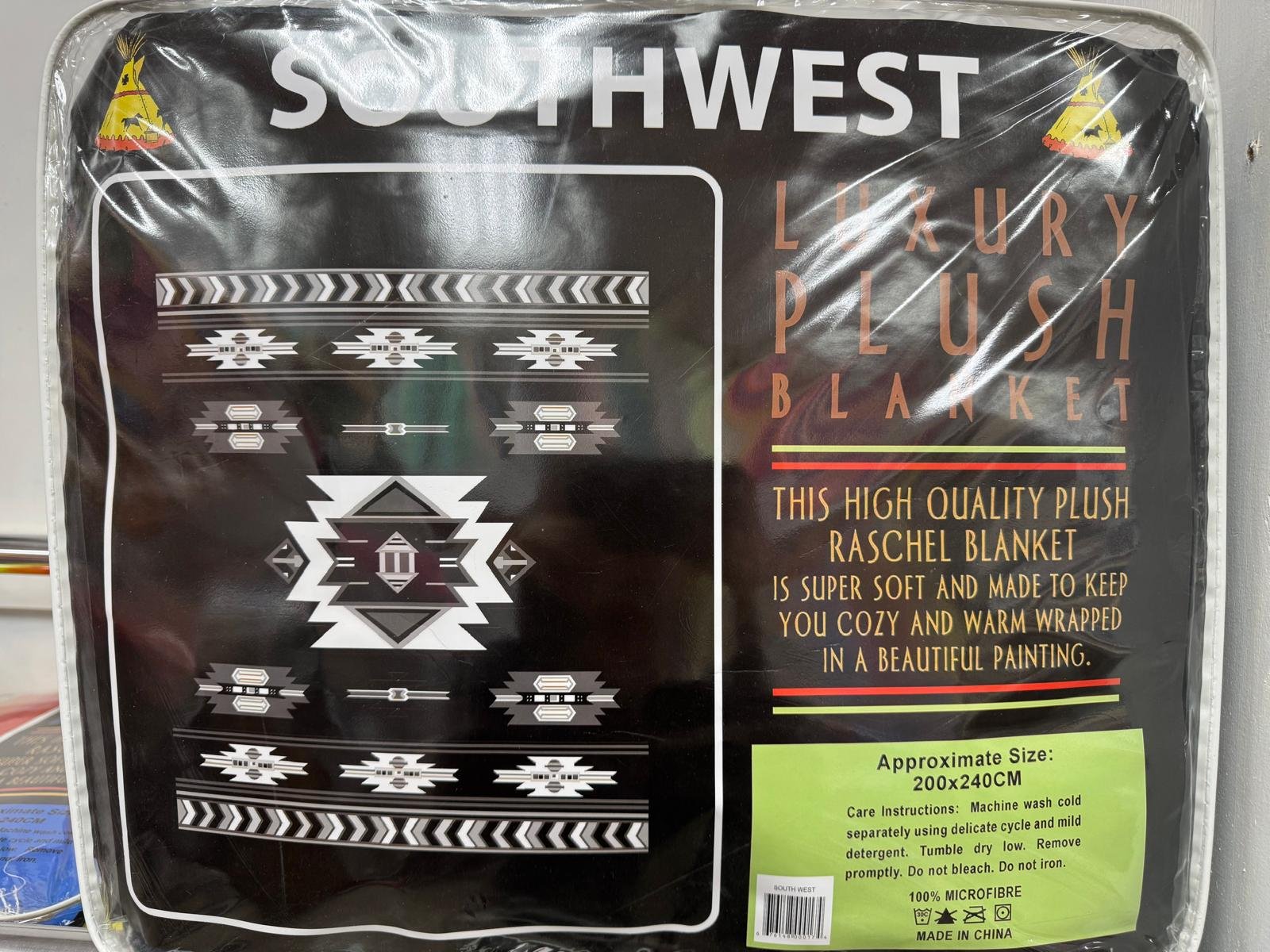 Tribal Luxe Plush Blanket - Image 5