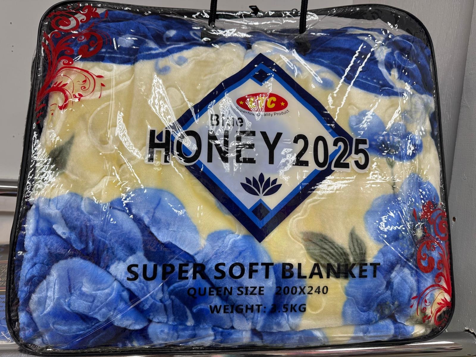 Floral Print Plush Blanket - Image 6